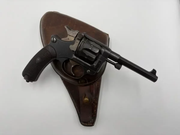 REVOLVER D'ORDONNANCE MOD : 1892 CAL 8 MM