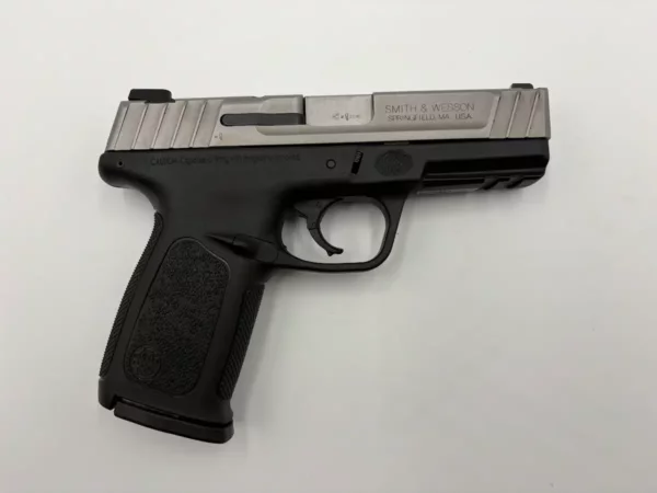 PISTOLET SMITH & WESSON MOD : SD9VE CAL 9MM