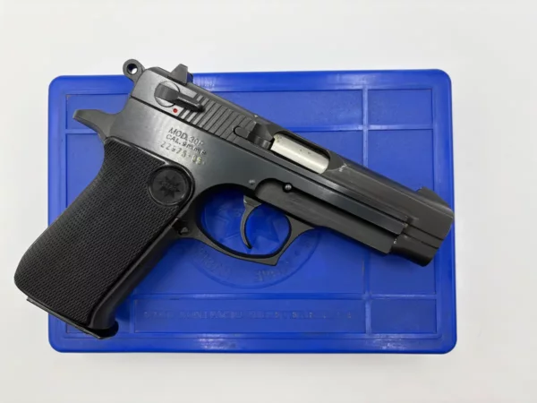 PISTOLET SEMI AUTO STAR MOD 30P CAL 9MM